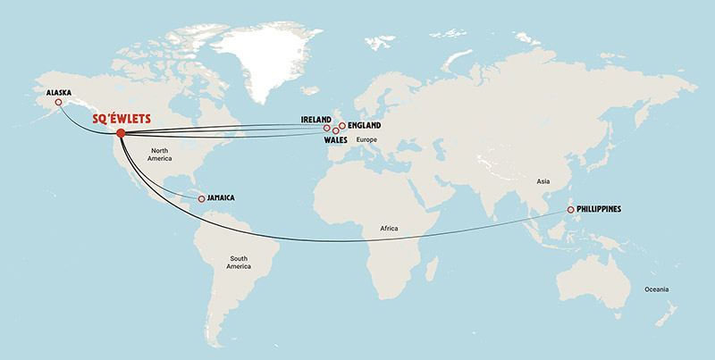 Une carte du monde montrant les liens des Sq'éwlets avec divers pays comme le Royaume-Uni, la Jamaïque et les Philippines.